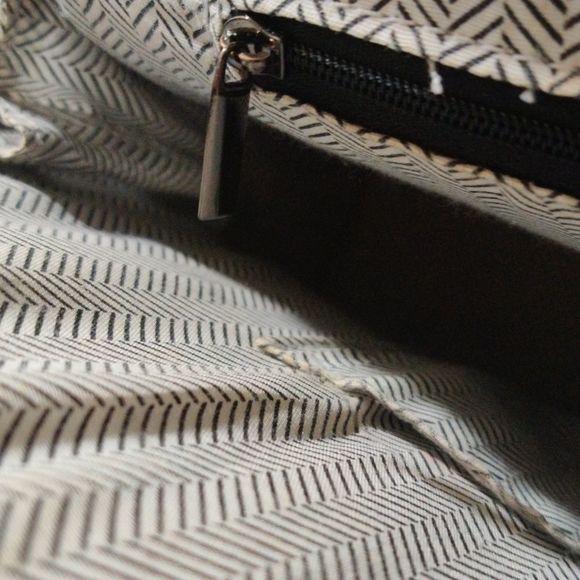 JustFab large silver glitter Hobo handle bag - Picture 12 of 12